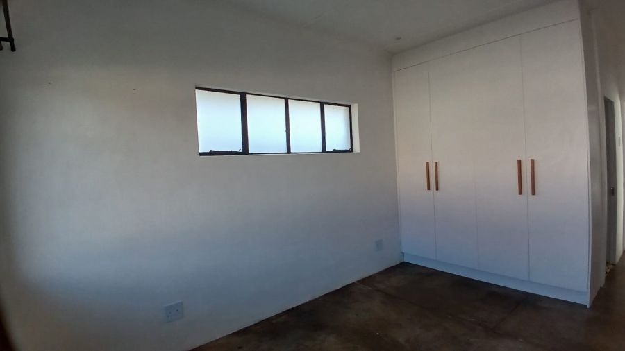 To Let 1 Bedroom Property for Rent in Clamhall Western Cape